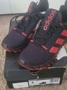 NEW Adidas Kaptir 7Kids Black and Red Athletic Sneakers sz 3